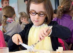 Quelle assiette pour nos enfants à la cantine ?